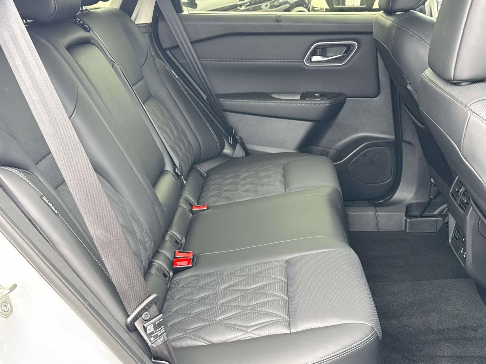 New 2026 Nissan Rogue Platinum w/ Platinum Premium Package image 26