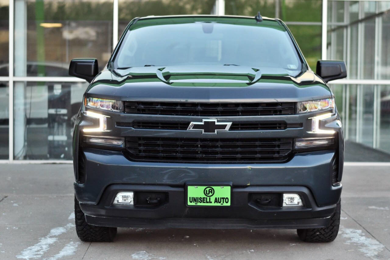 Used 2021 Chevrolet Silverado 1500 RST w/ Convenience Package II AWD/4WD image 2