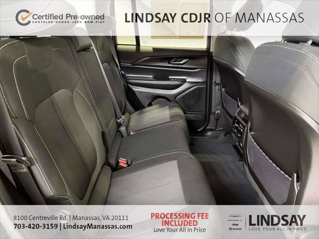 Certified 2023 Jeep Grand Cherokee Laredo AWD/4WD image 17