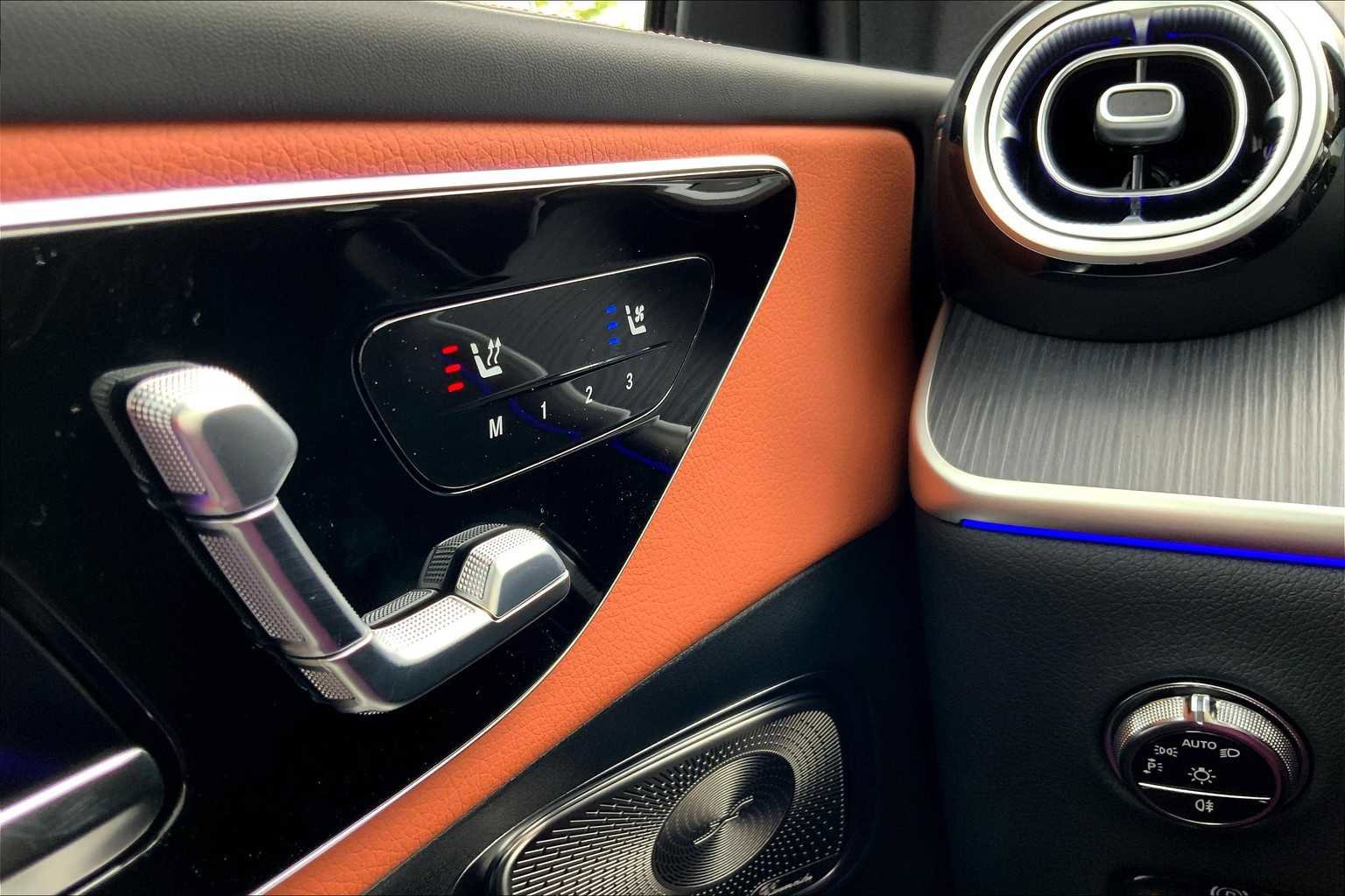 New 2025 Mercedes-Benz GLC 350e 4MATIC image 24