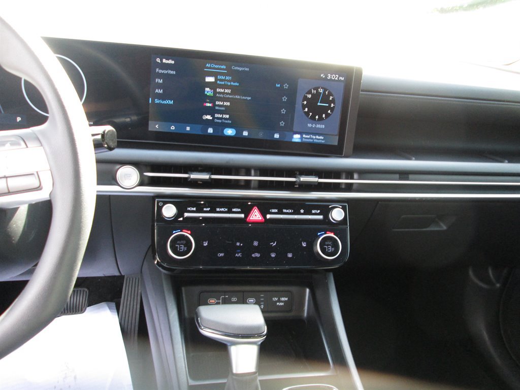 Used 2025 Hyundai Santa Cruz SEL image 15