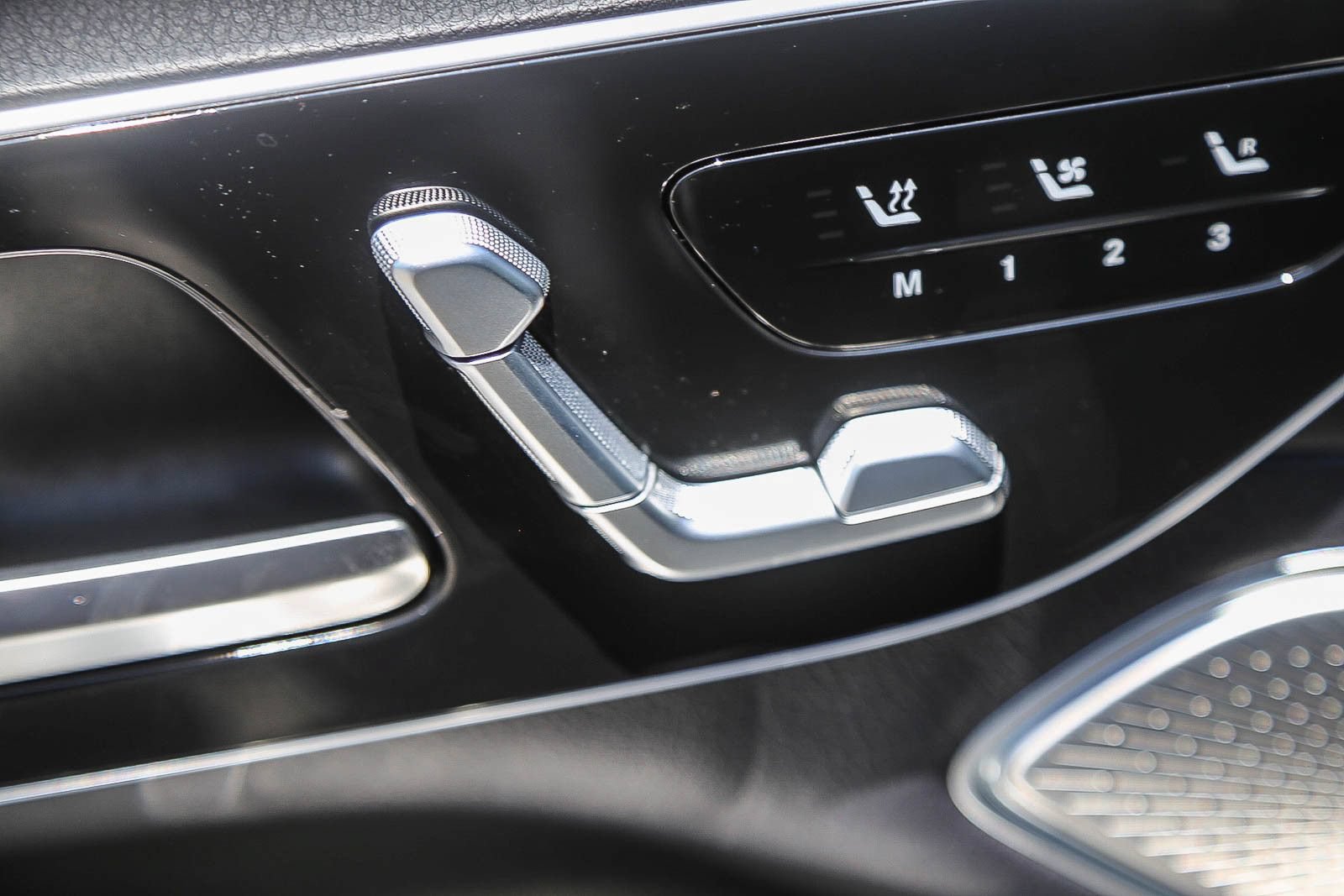 Certified 2023 Mercedes-Benz EQS 580 4MATIC SUV image 20