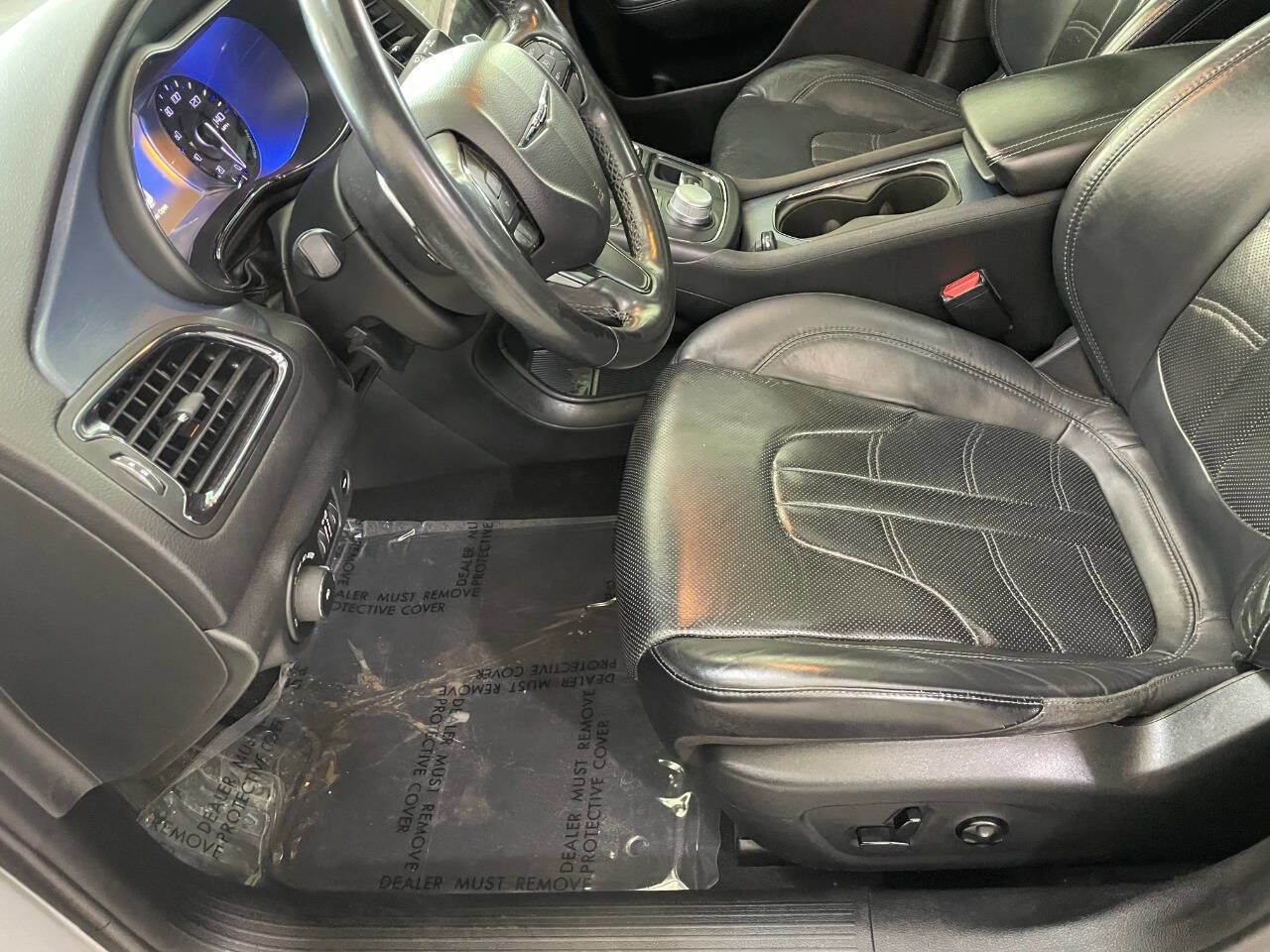 Used 2015 Chrysler 200 S w/ Navigation & Sound Group I image 14