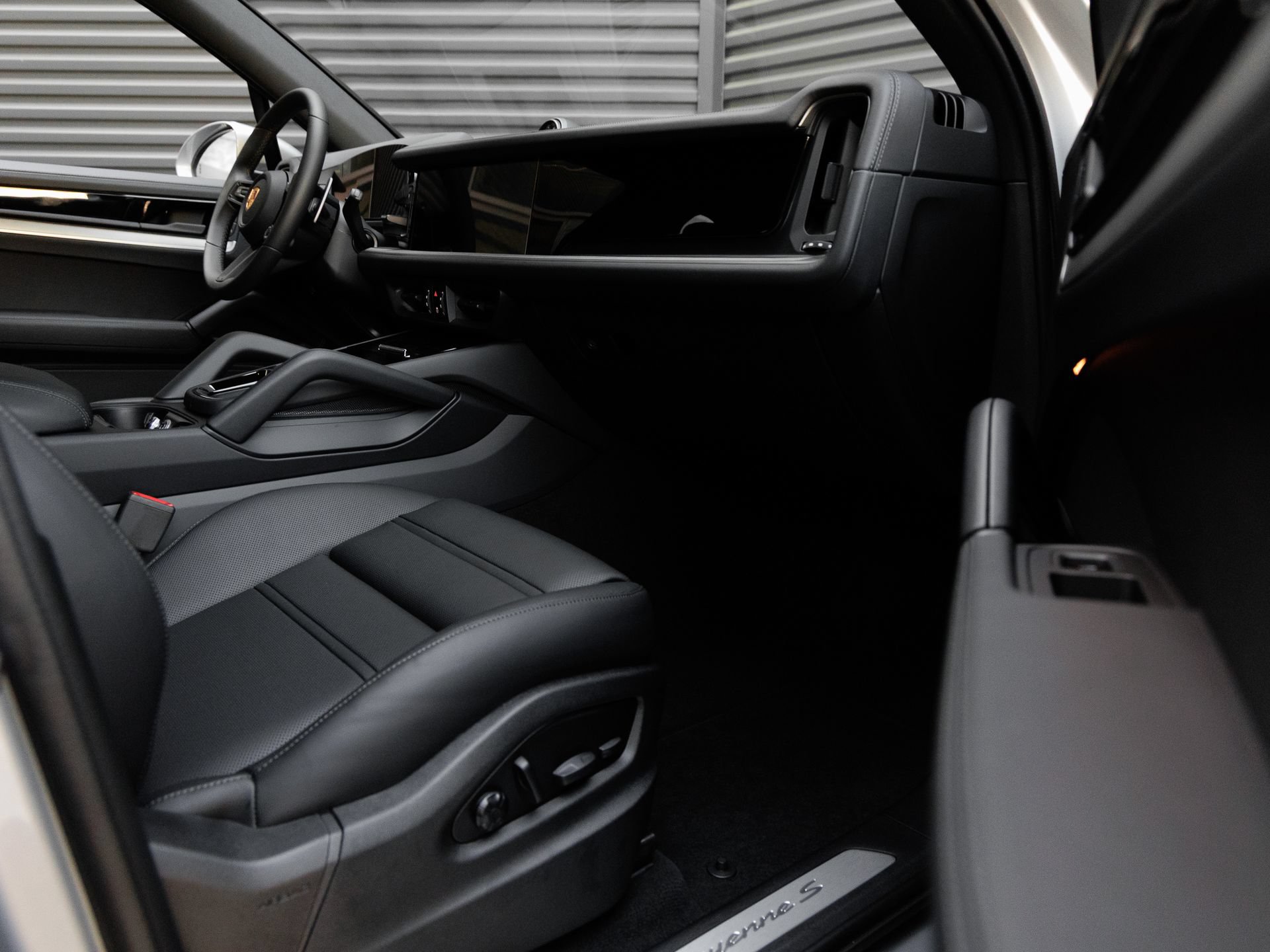 New 2026 Porsche Cayenne S AWD/4WD image 40