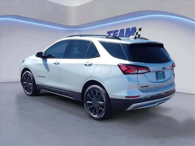 Certified 2022 Chevrolet Equinox RS w/ Infotainment Package FWD image 3