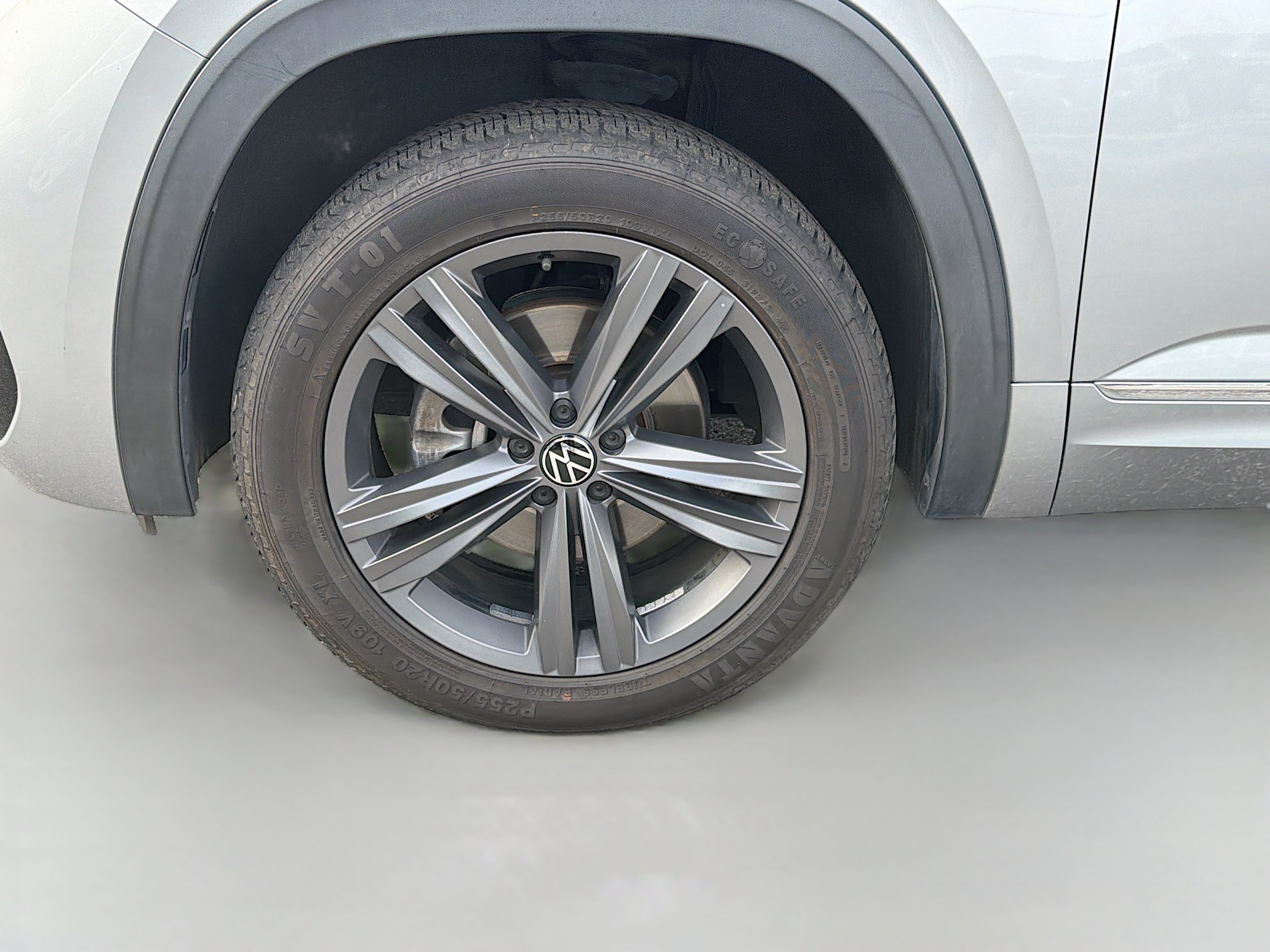 Used 2021 Volkswagen Atlas SE w/ Panoramic Sunroof Package FWD image 42