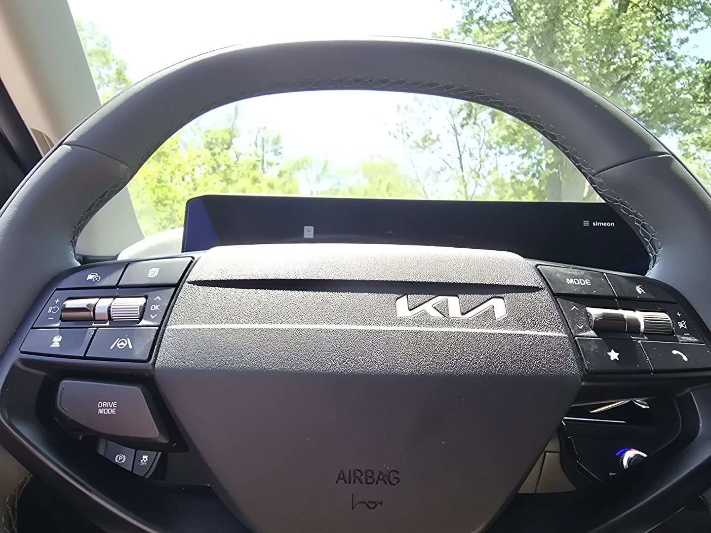 Used 2025 Kia EV6 Light w/ Light LR Technology Package AWD/4WD image 26