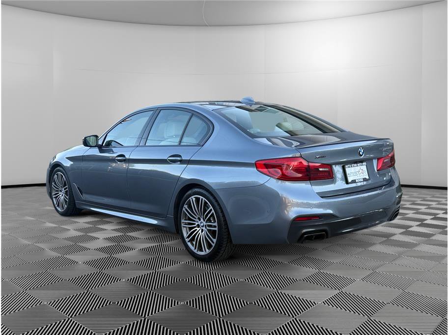 Used 2019 BMW M550i xDrive image 3