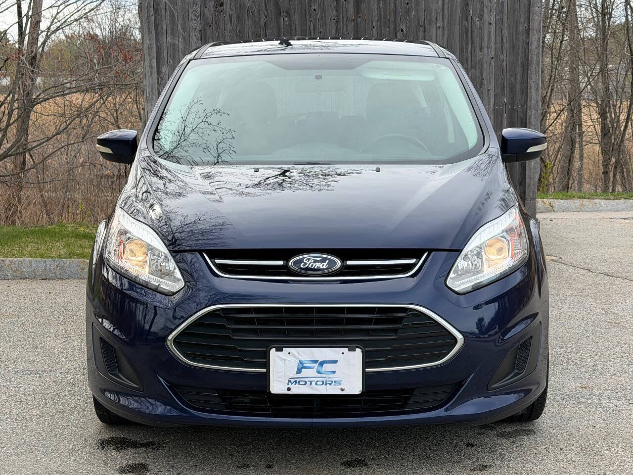 Used 2017 Ford C-MAX Energi SE FWD image 2