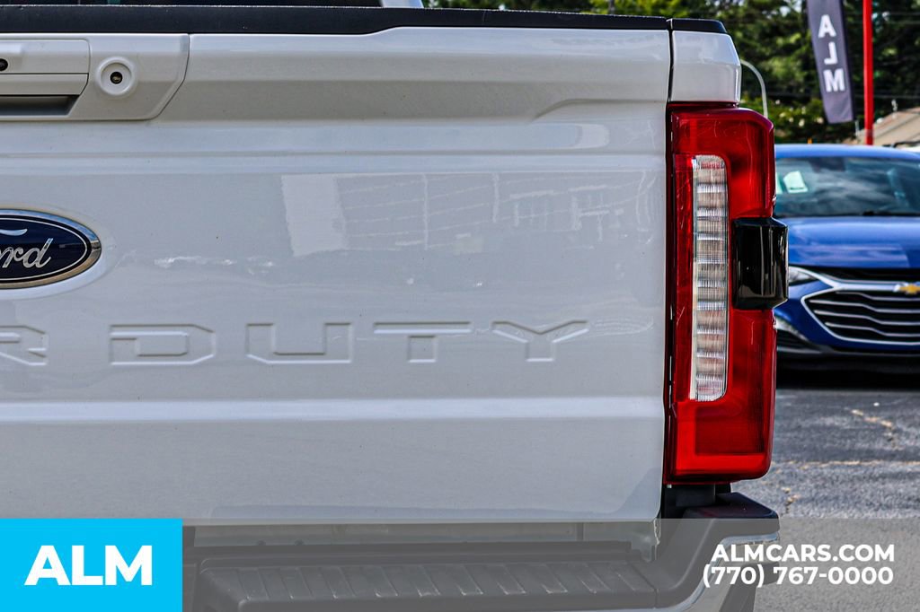Used 2023 Ford F350 Lariat w/ FX4 Off-Road Package image 15