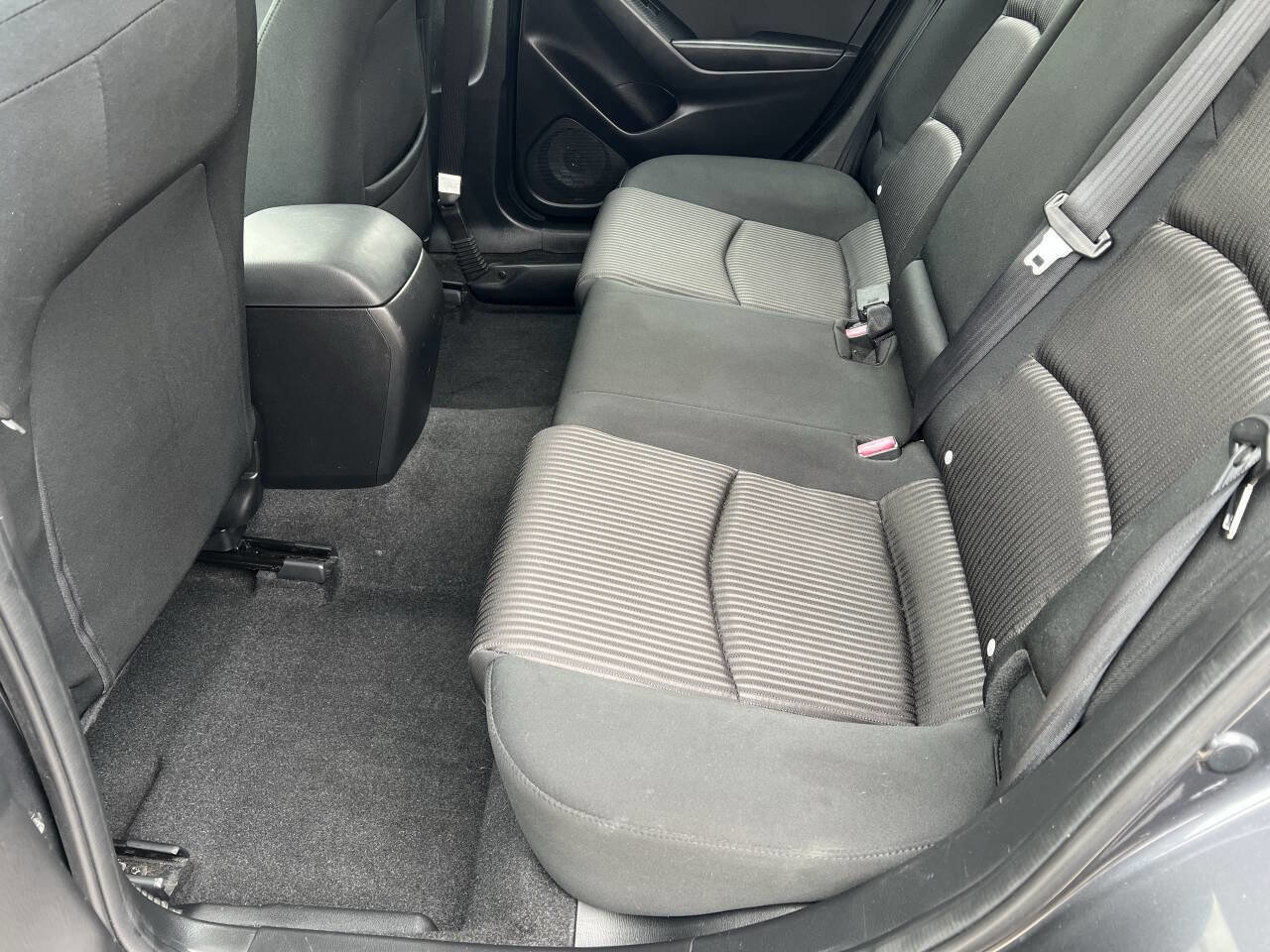 Used 2014 MAZDA MAZDA3 i Touring image 11