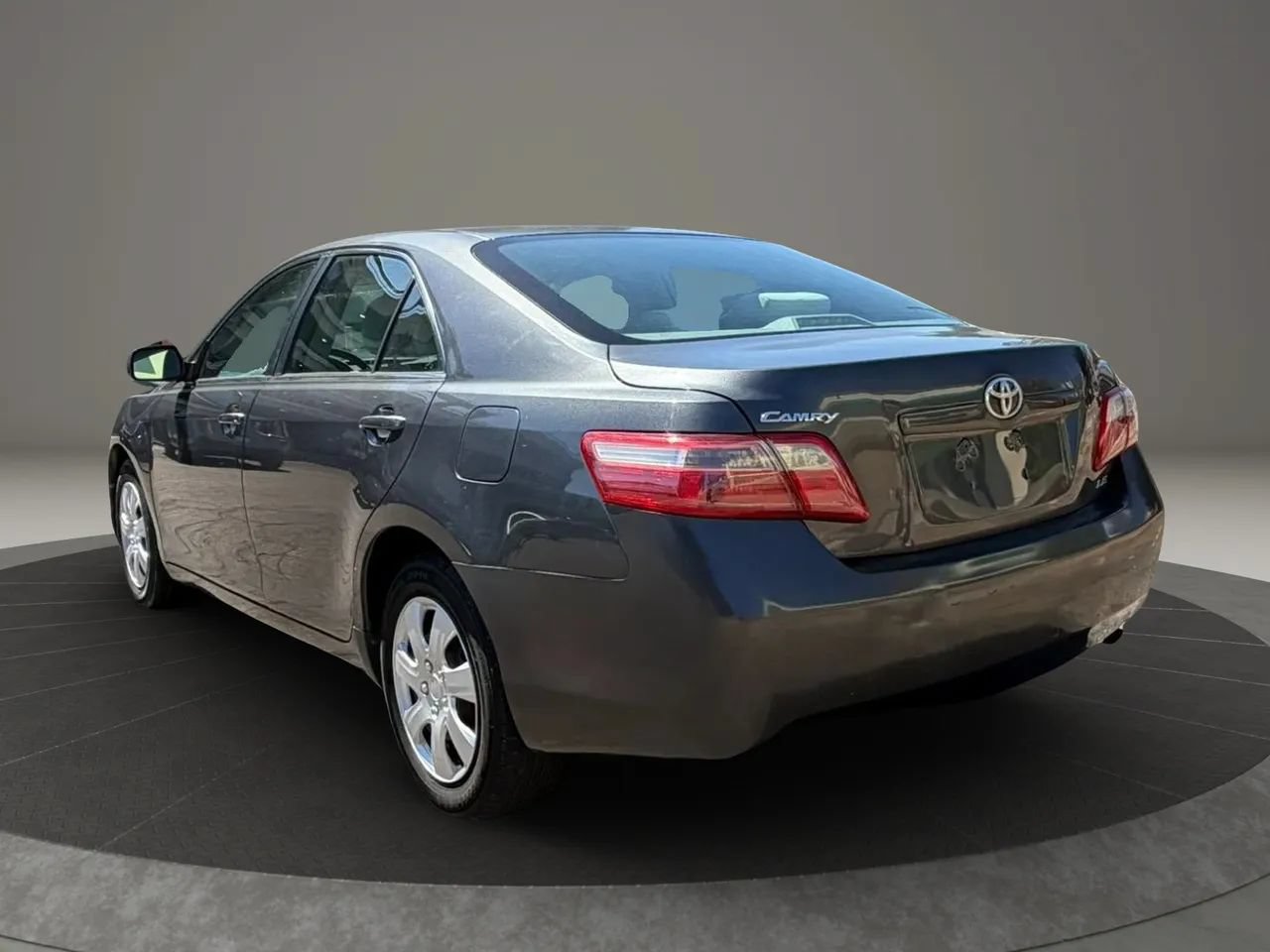 Used 2007 Toyota Camry LE FWD image 7