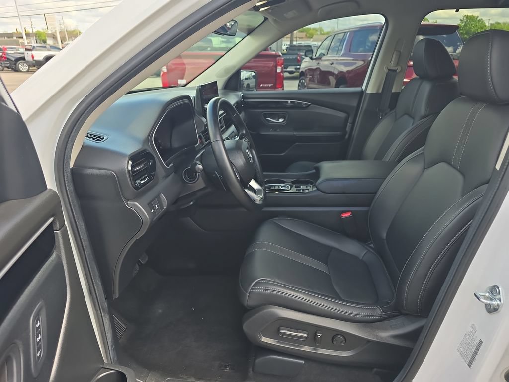 Used 2025 Honda Pilot EX-L image 23