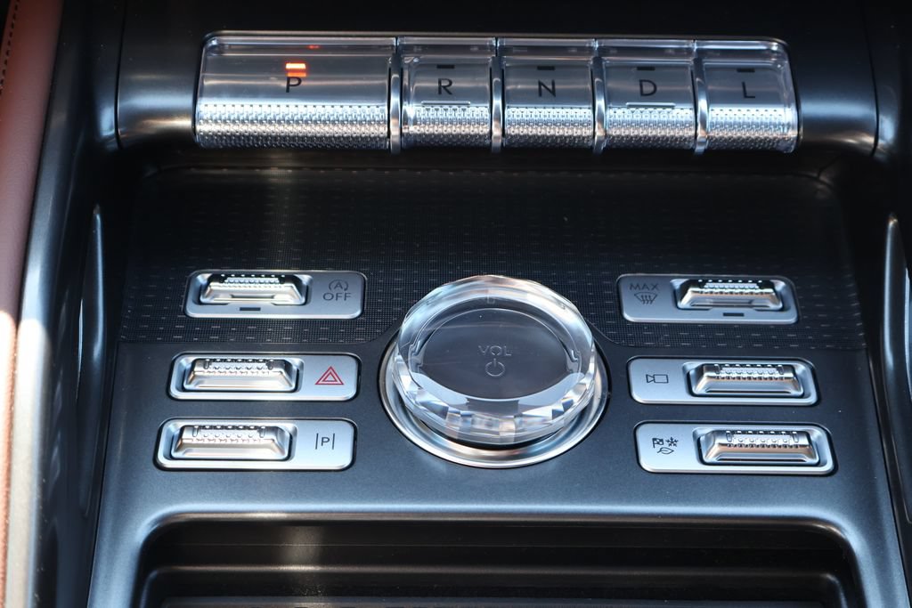 New 2026 Lincoln Nautilus Reserve AWD/4WD image 13