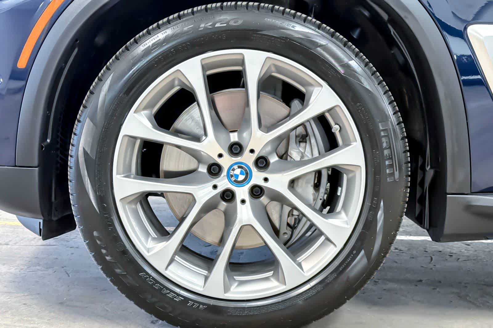 Used 2024 BMW X5 xDrive50e w/ Premium Package AWD/4WD image 27