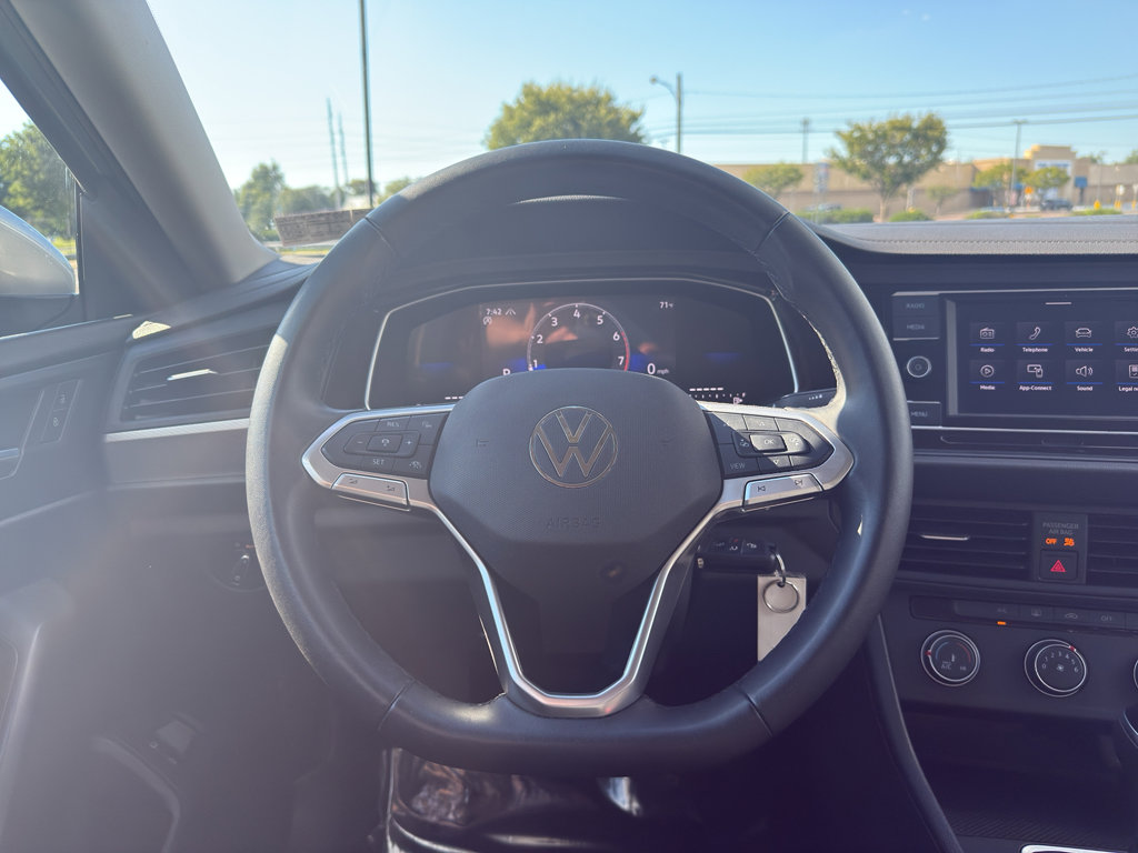Used 2024 Volkswagen Jetta S image 10