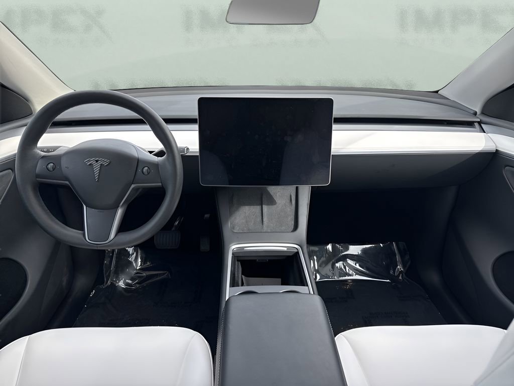 Used 2023 Tesla Model Y Long Range image 13
