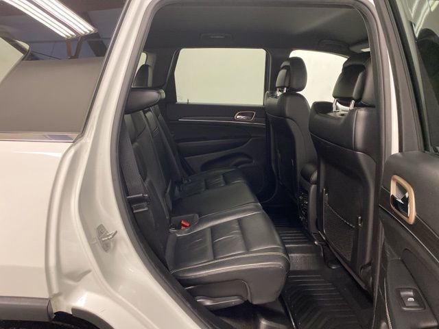 Used 2015 Jeep Grand Cherokee Limited image 25