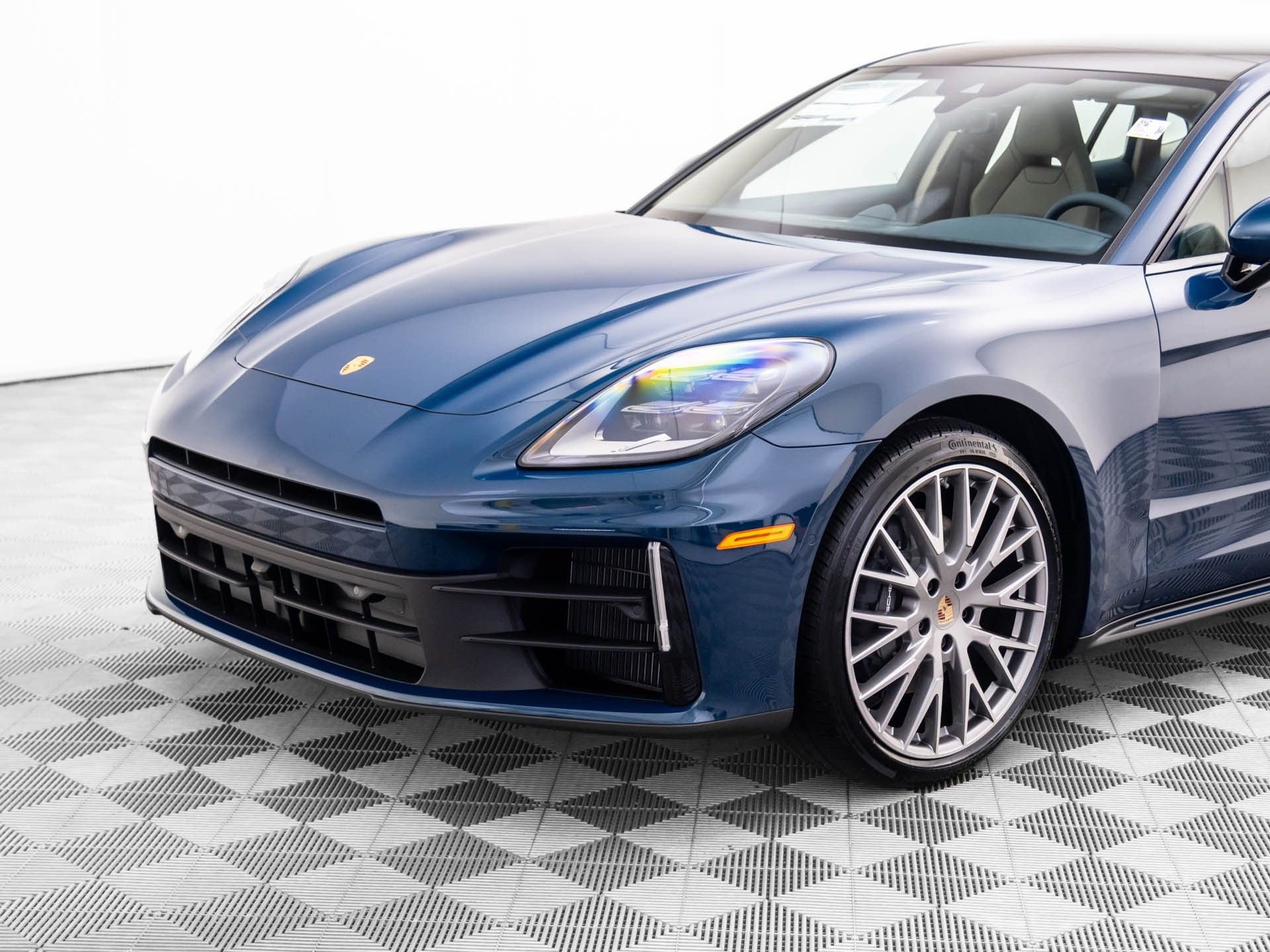 New 2026 Porsche Panamera 4 AWD/4WD image 37