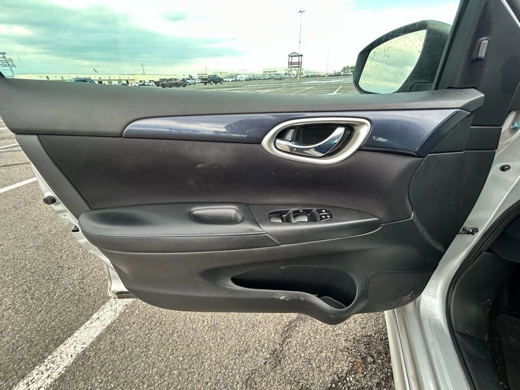 Used 2017 Nissan Sentra SR w/ Driver's Assist Package image 20