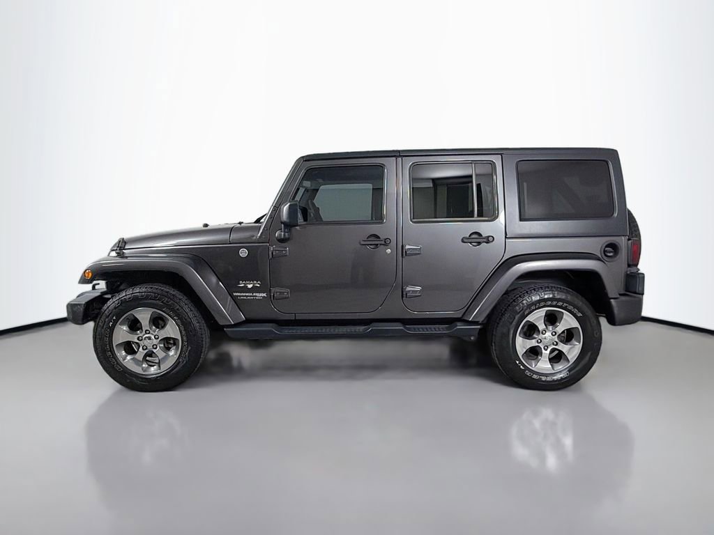 Used 2018 Jeep Wrangler Unlimited Sahara AWD/4WD image 8