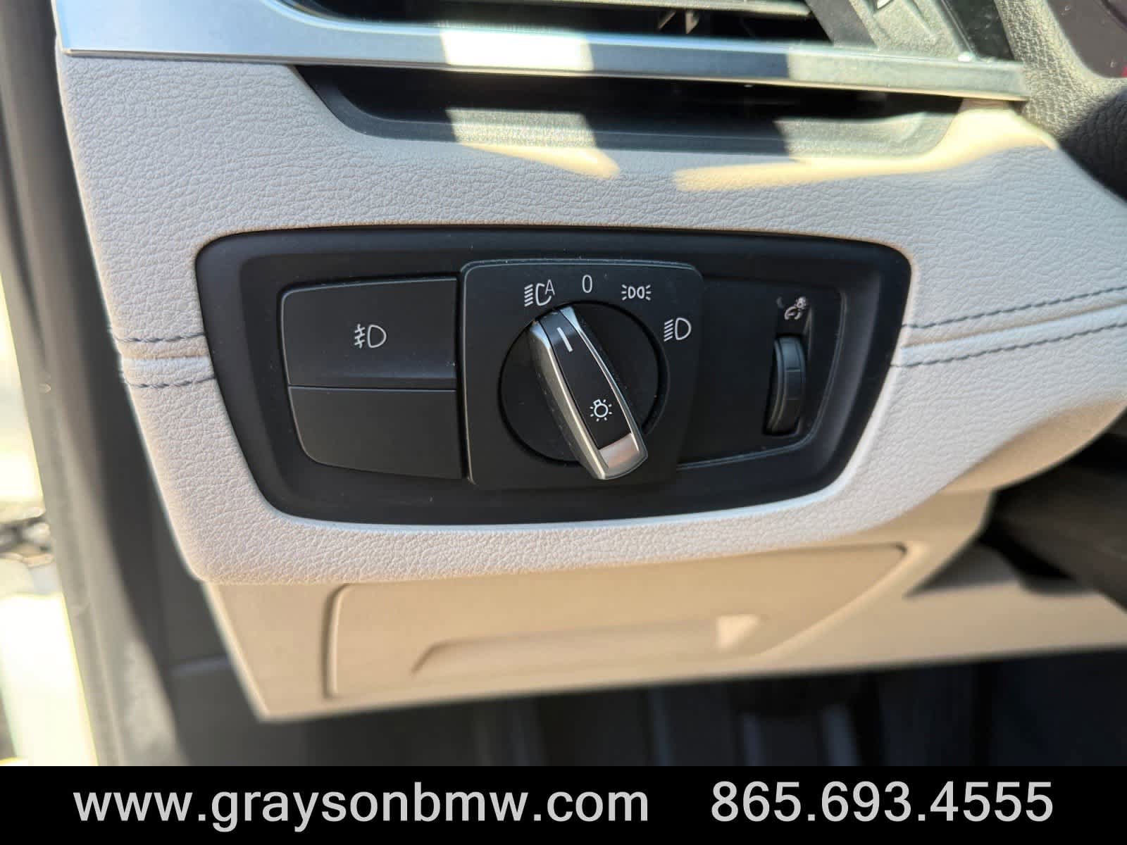 Used 2018 BMW X2 sDrive28i w/ Convenience Package FWD image 28