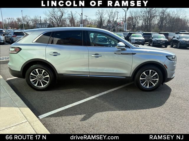 Used 2023 Lincoln Nautilus AWD w/ Premium Package image 9