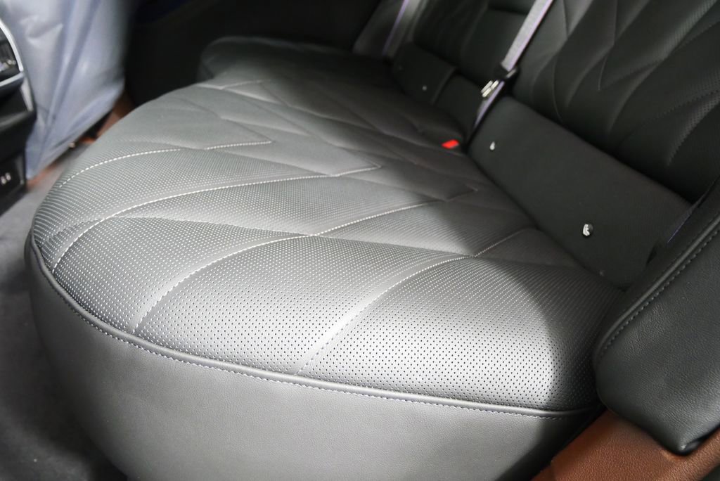 Used 2026 BMW XM Label Red image 17