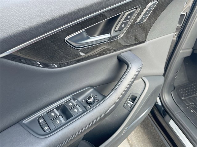 Used 2024 Audi Q7 3.0T Premium Plus image 24