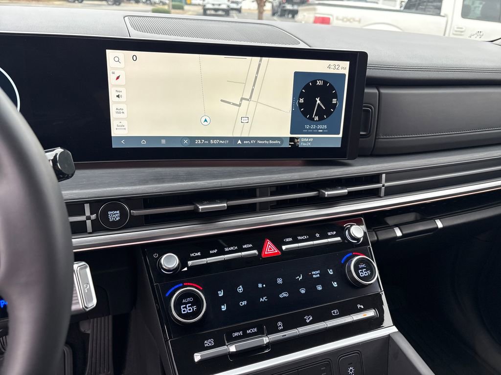 Used 2024 Hyundai Santa Fe Limited image 22