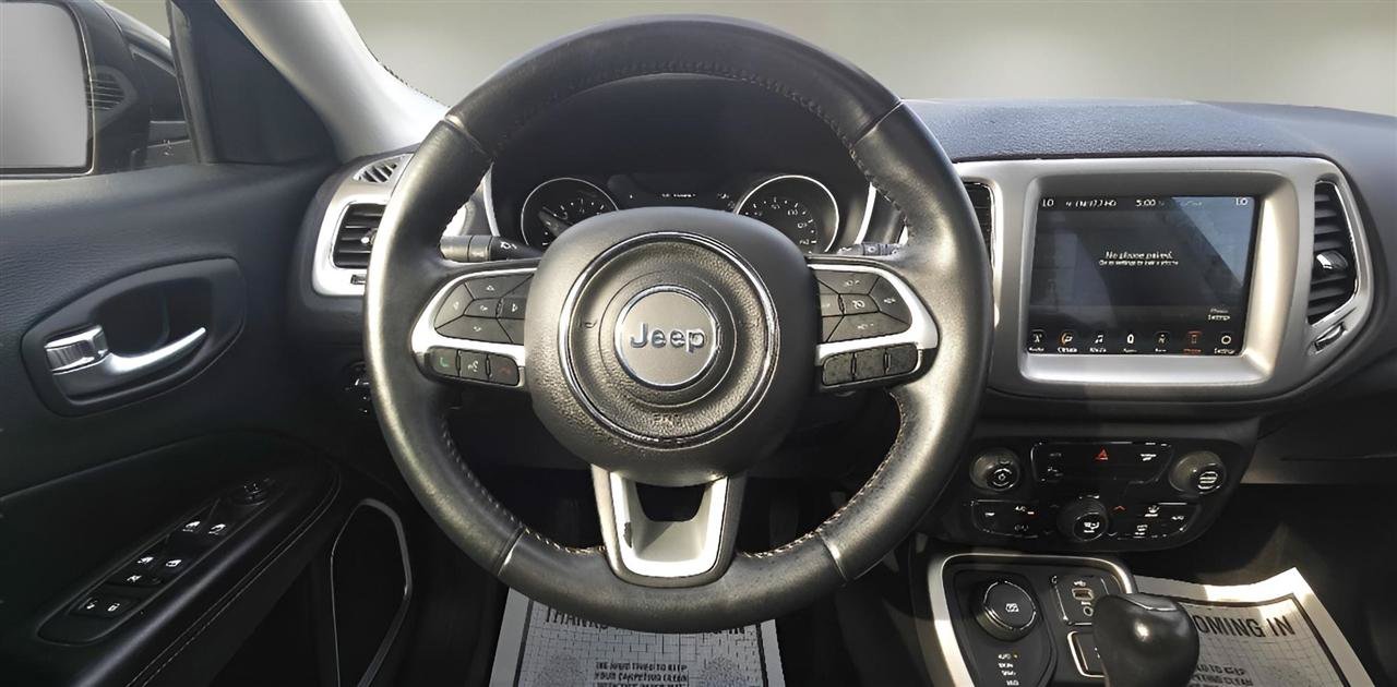 Used 2018 Jeep Compass Latitude w/ Popular Equipment Group AWD/4WD image 12