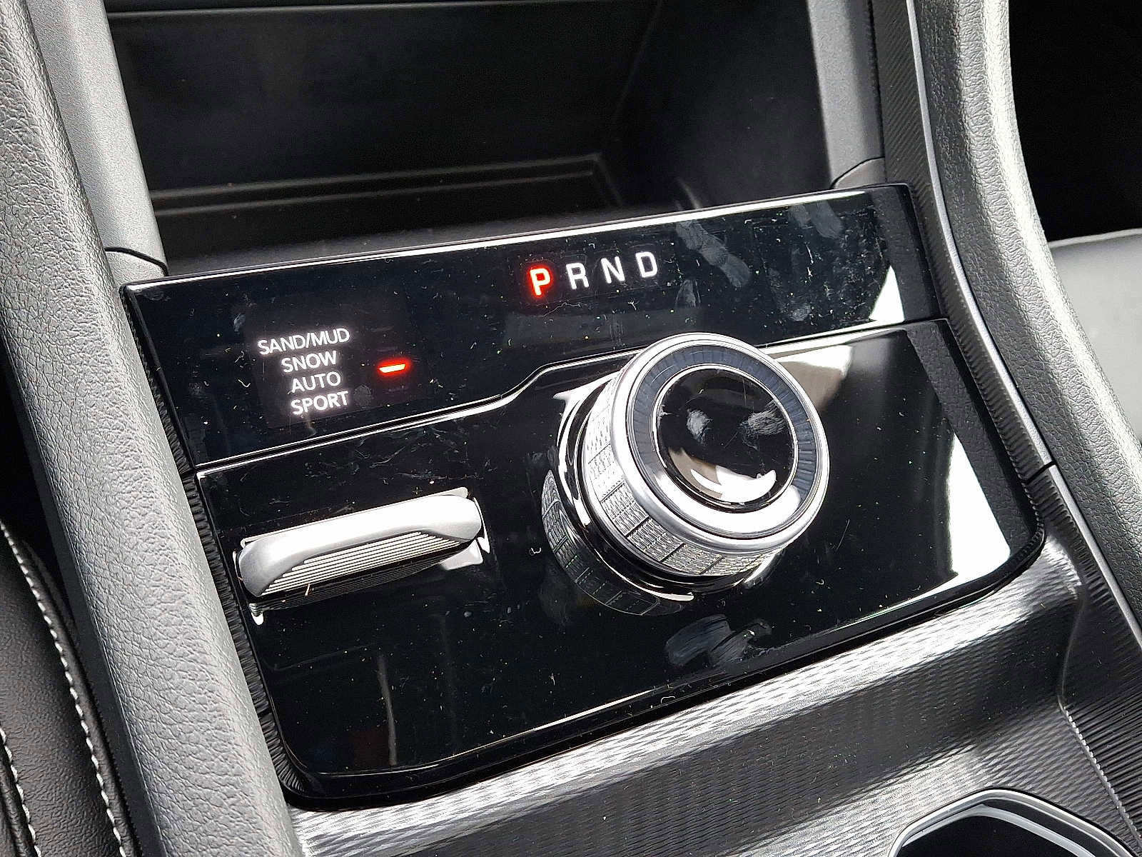 New 2025 Jeep Grand Cherokee Limited image 11