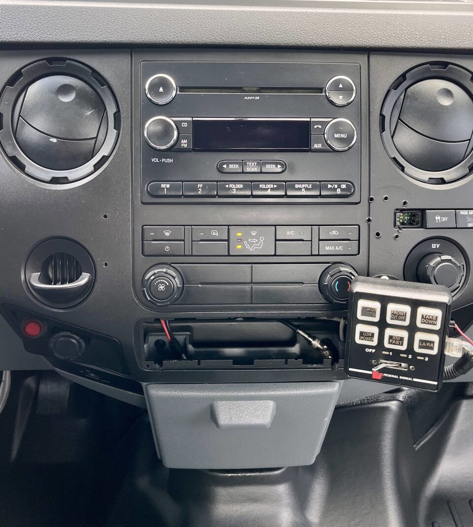Used 2014 Ford F250 XL w/ Power Equipment Group image 10