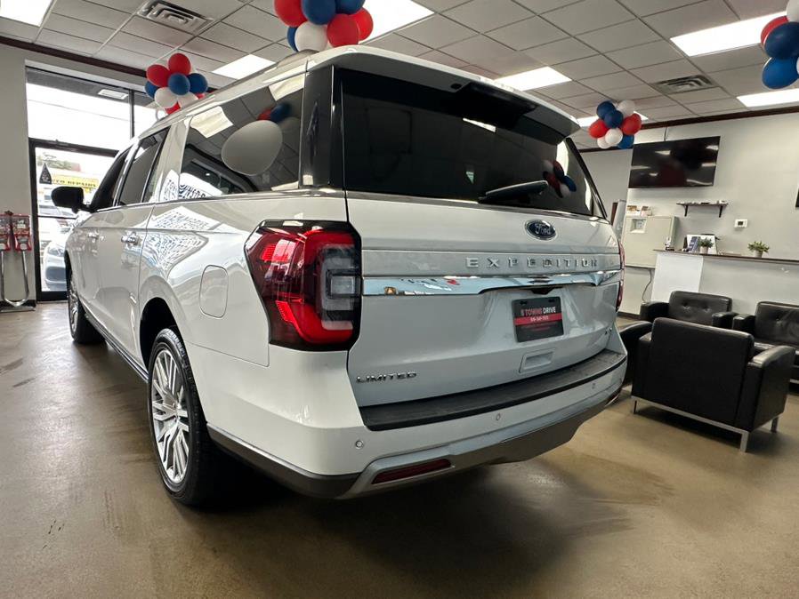 Used 2023 Ford Expedition Max Limited image 13