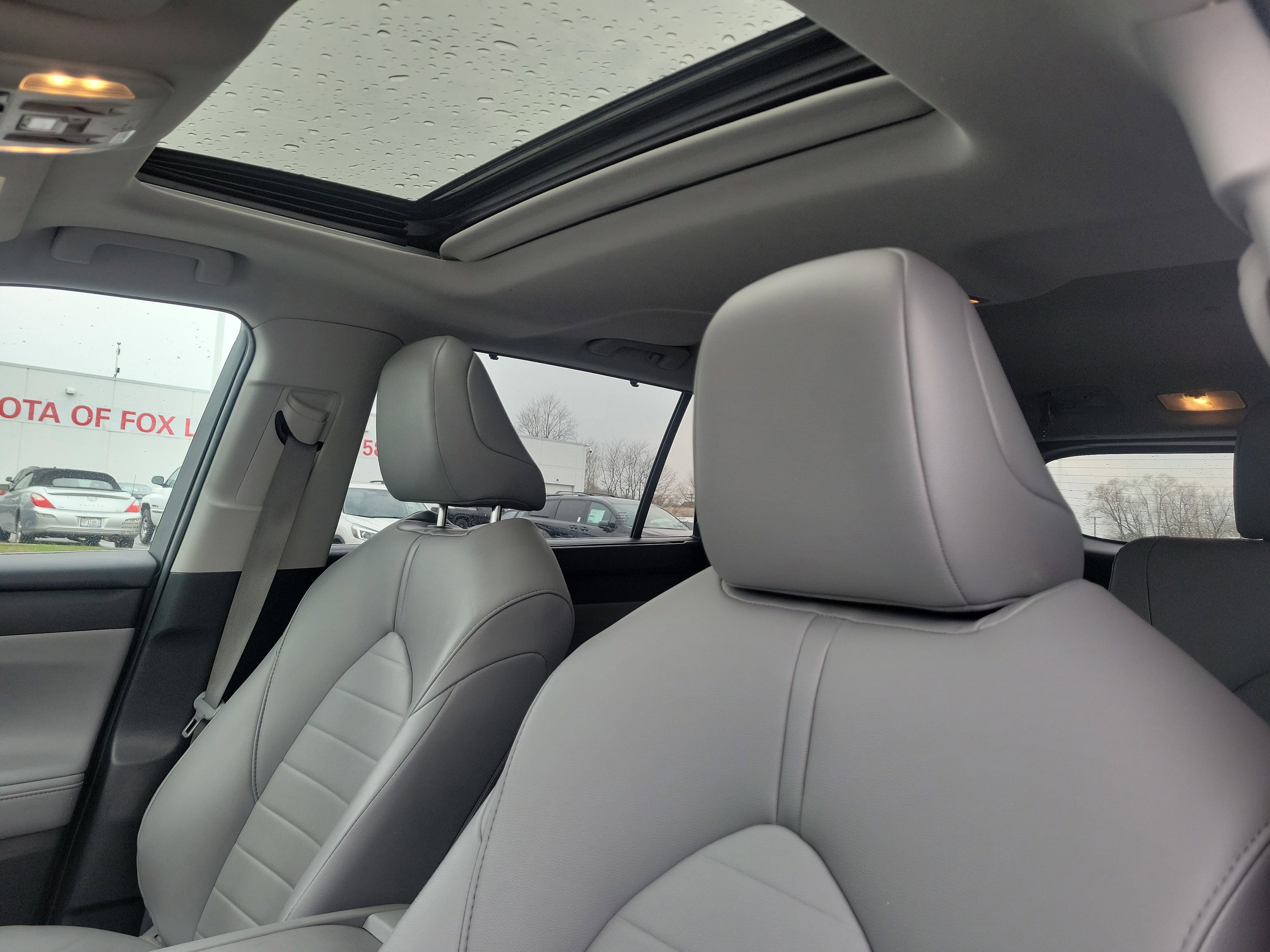 Used 2021 Toyota Highlander XLE image 18