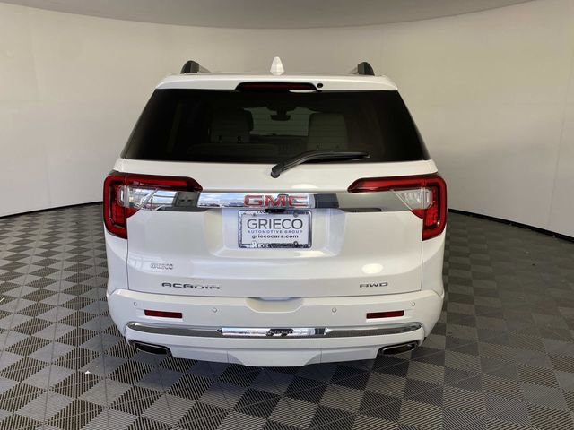Used 2023 GMC Acadia Denali w/ Denali Ultimate Package AWD/4WD image 7