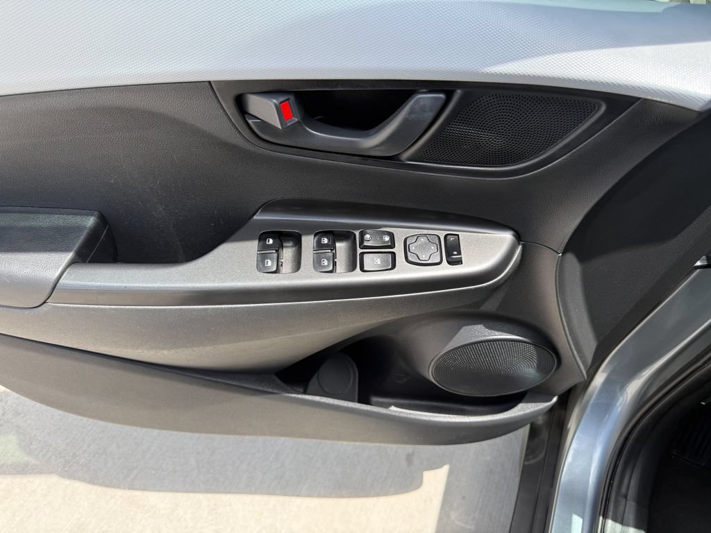 Used 2021 Hyundai Kona SEL w/ Cargo Package FWD image 12