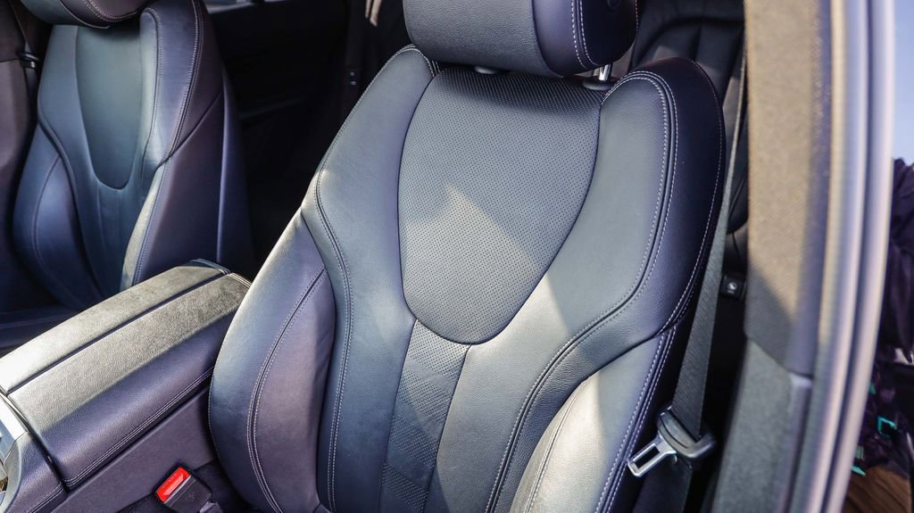 Used 2021 BMW X5 xDrive40i w/ Premium Package image 26