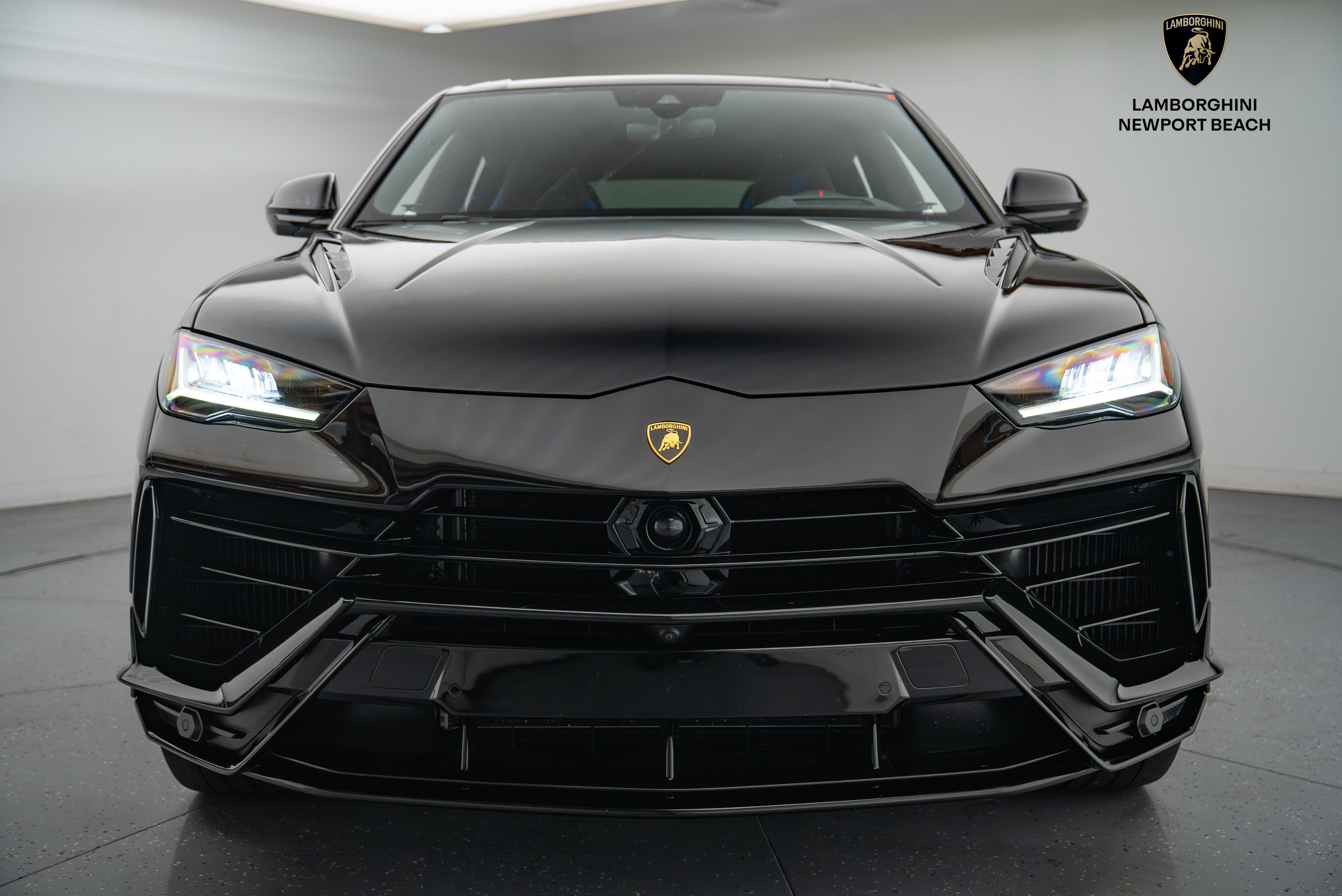 Used 2024 Lamborghini Urus S image 11