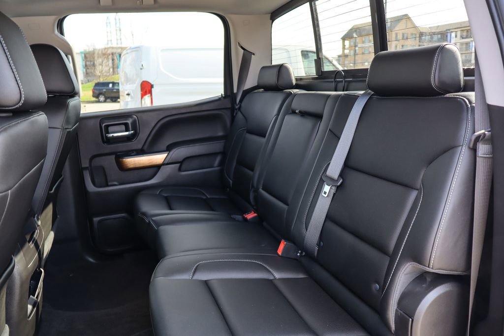 Used 2018 Chevrolet Silverado 1500 LTZ w/ LTZ Plus Package image 11