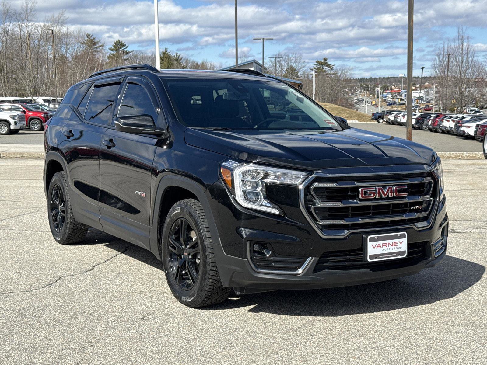 Used 2024 GMC Terrain AT4 image 4