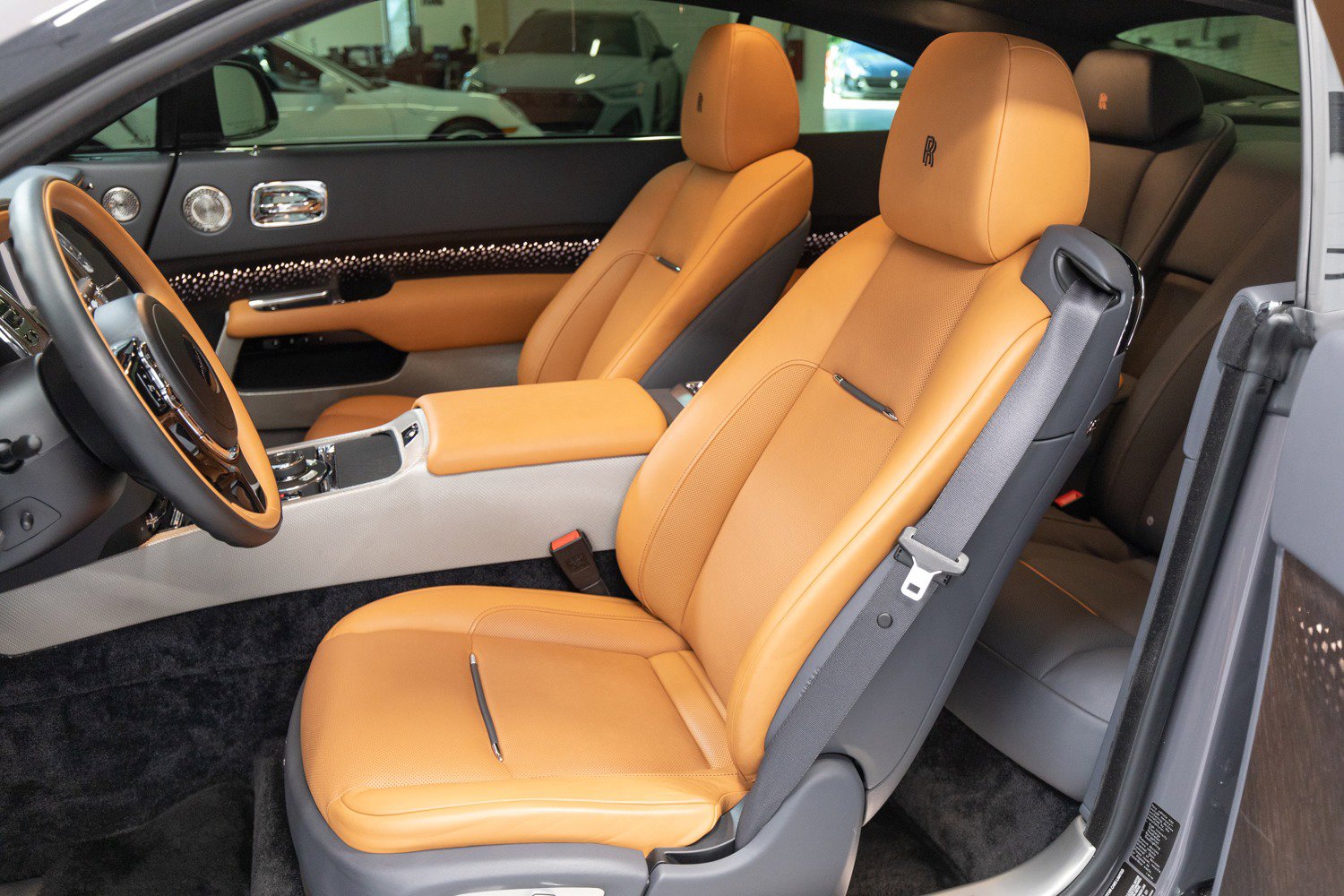 Used 2018 Rolls-Royce Wraith RWD image 14