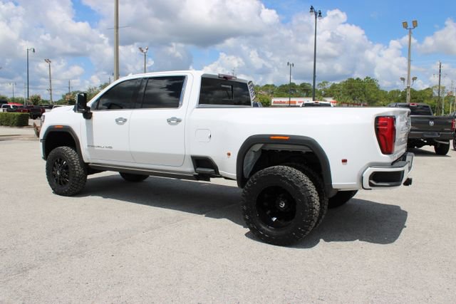 Used 2024 GMC Sierra 3500 Denali Ultimate AWD/4WD image 7