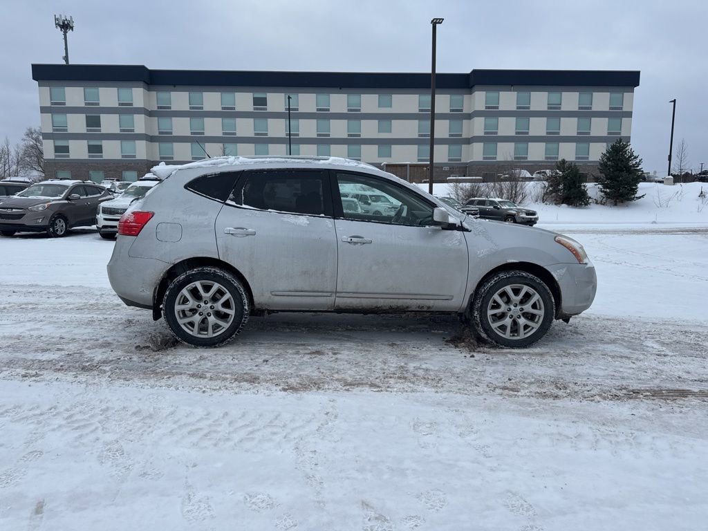 Used 2011 Nissan Rogue SV w/ SL Pkg image 1