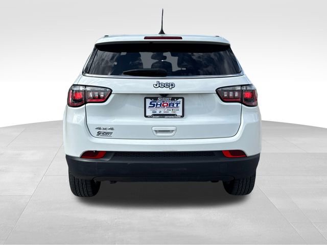Used 2024 Jeep Compass Sport image 6