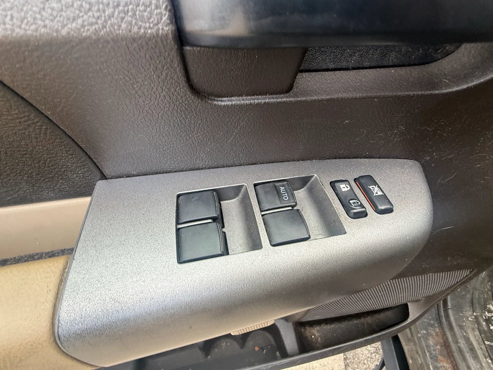 Used 2010 Toyota Tundra 4x4 Double Cab image 19