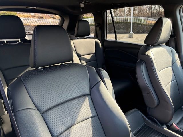 Certified 2023 Honda Passport EX-L image 28