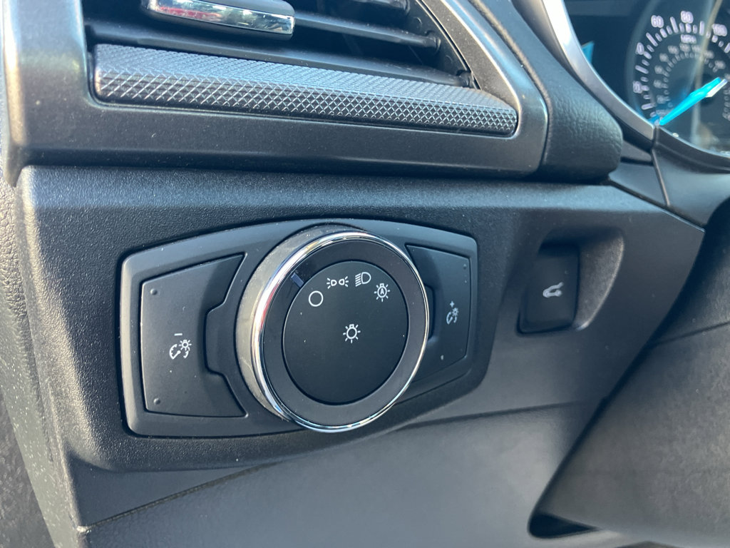 Certified 2019 Ford Fusion SE image 16