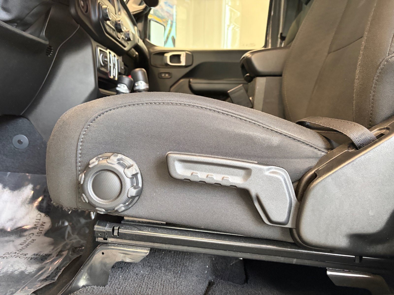 Used 2021 Jeep Wrangler Unlimited Sport AWD/4WD image 15