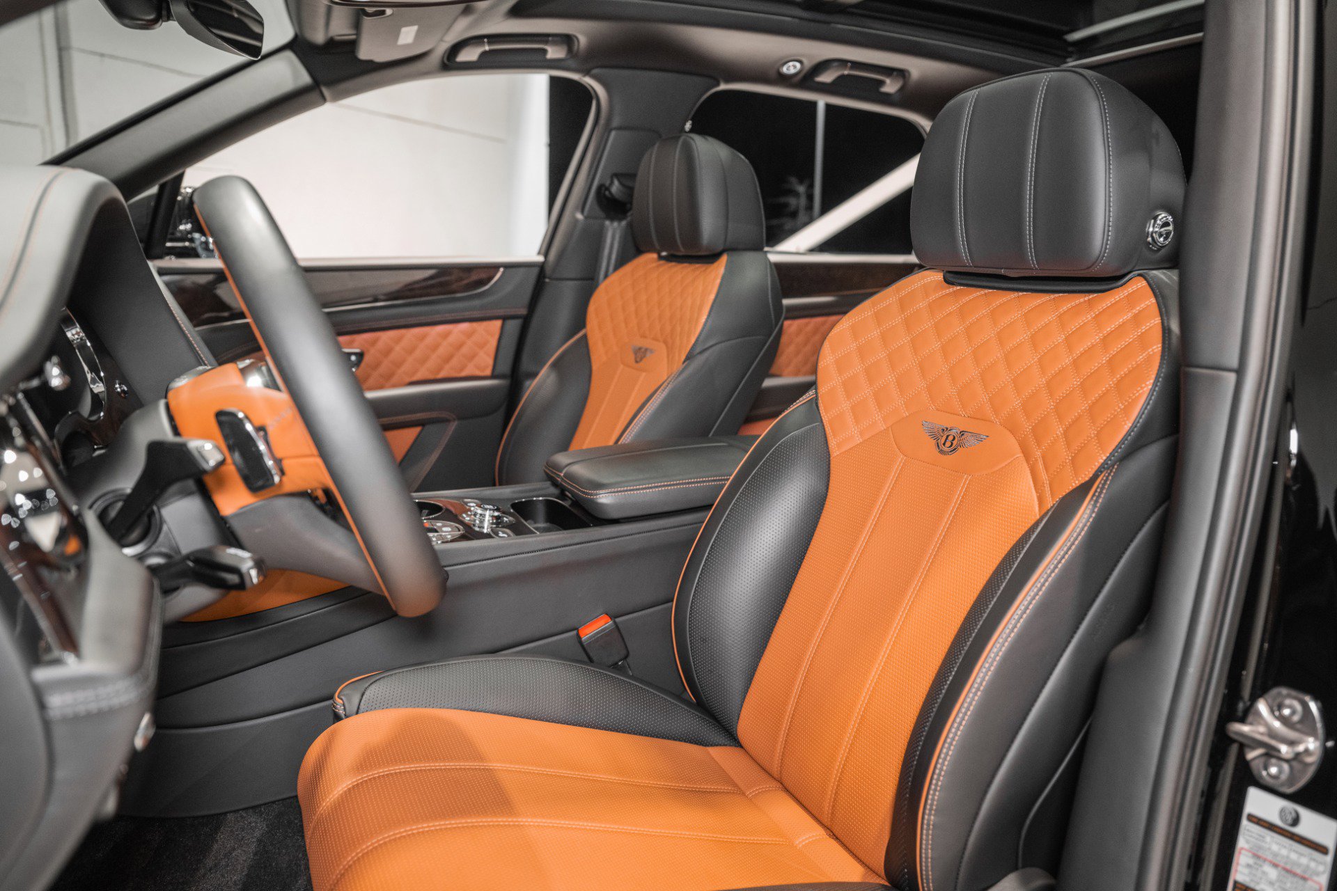 Used 2022 Bentley Bentayga image 20